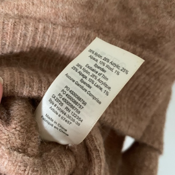 Aritzia Wilfred Lorin Sweater - Picture 7 of 7